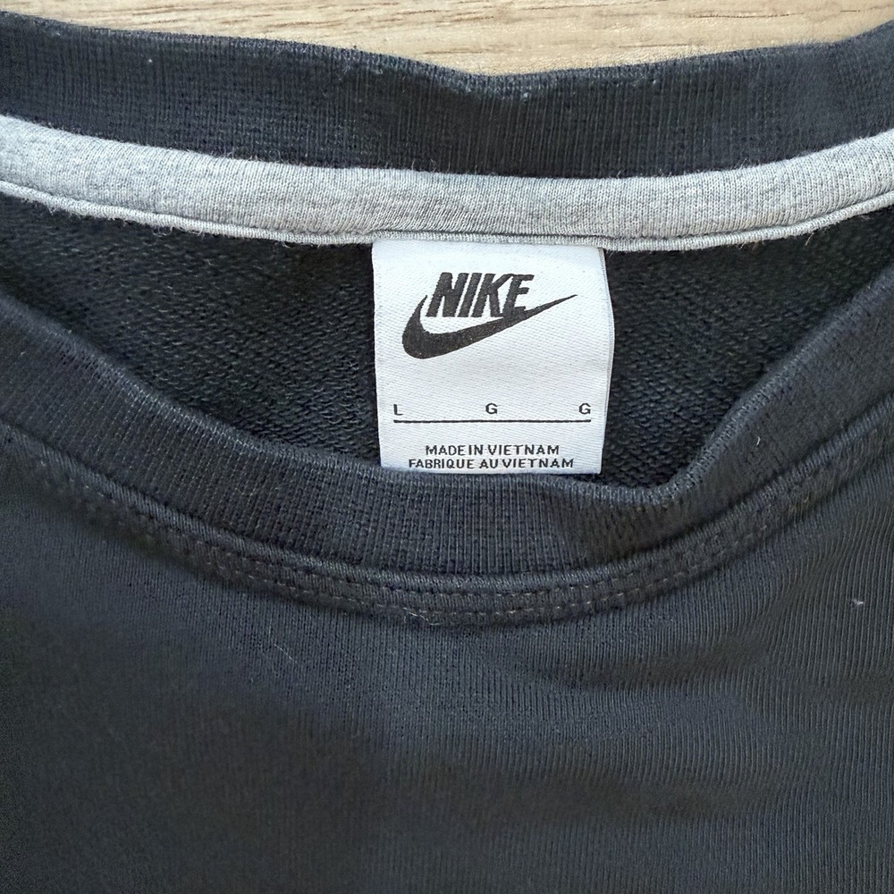 Nike Black Crewneck Sweatshirt With Embroidered Logo Mens Size Large 100% Cotton - Picture 2 of 8